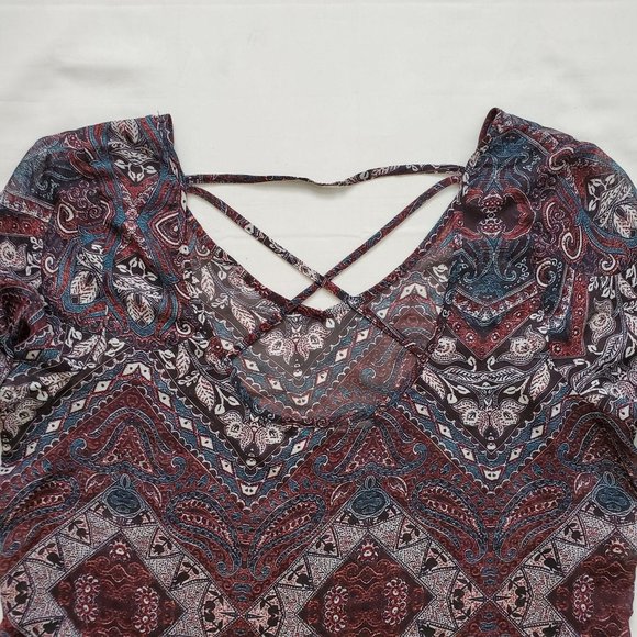 Maurices Women’s 3/4 Sleeve Lattice Back Tunic Blouse Burgundy/Teal Size Large - Picture 6 of 14